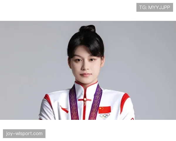 余依婷这日常,穿得比我老板还讲究,钱包厚得让人尴尬 余依婷这日常,穿得比我老板还讲究,钱包厚得让人尴尬