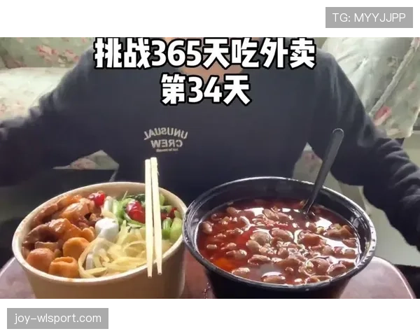 石智勇训练完吃五顿饭，我连外卖自由都没有